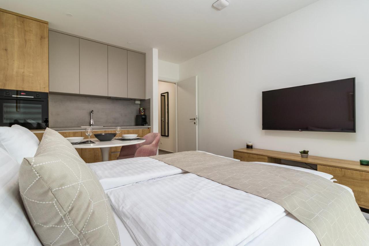 רוביני Luxury Apartments Magali מראה חיצוני תמונה